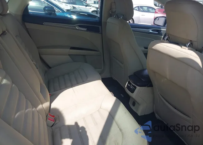 3FA6P0HR4DR130772: 42163347