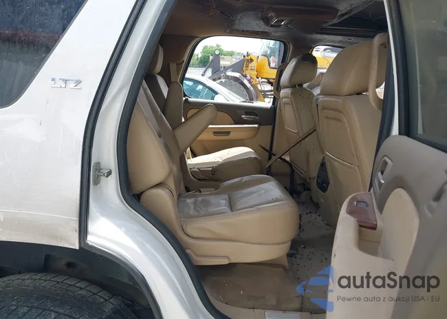 1GNSKCE09DR227659: 42164877