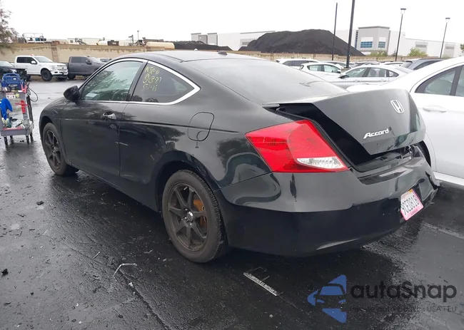 1HGCS1B89BA007303: 42164878