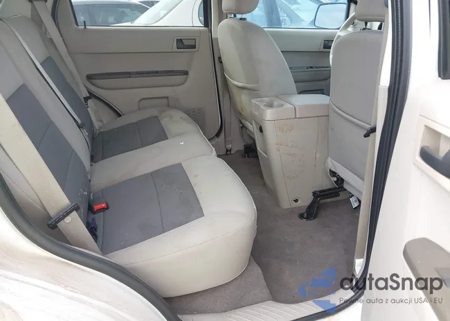 1FMCU49H38KE43434: 42165077