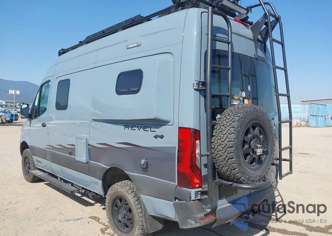 WD4FF0CD3KP141393: 42164445