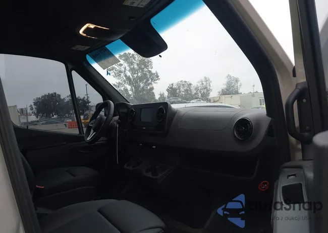 W1Y4ECVY5NT091433: 42164464