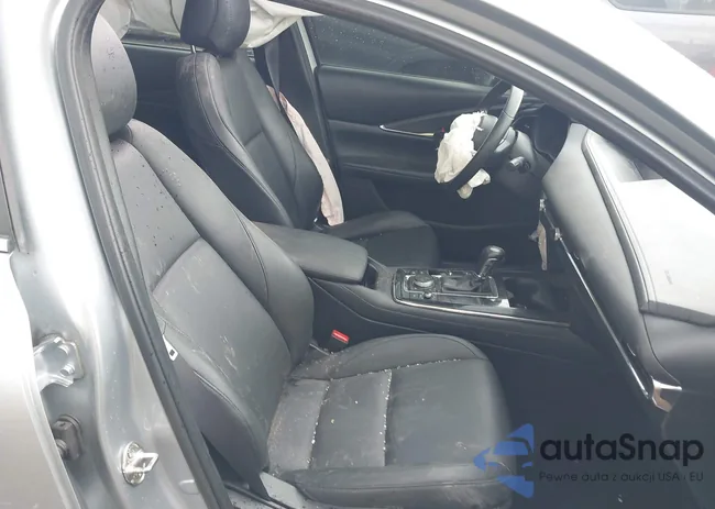 3MVDMBCL6MM240663: 42165803