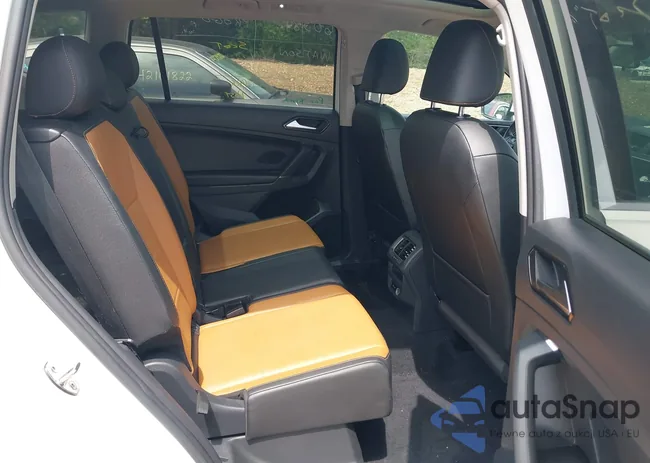 3VV3B7AX8JM044789: 42165937