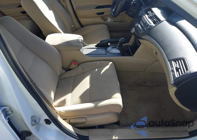 1HGCP2F3XBA005100: 42165967