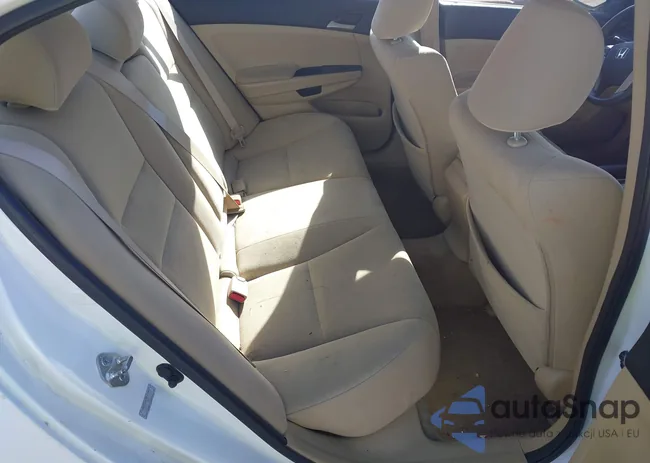 1HGCP2F3XBA005100: 42165967