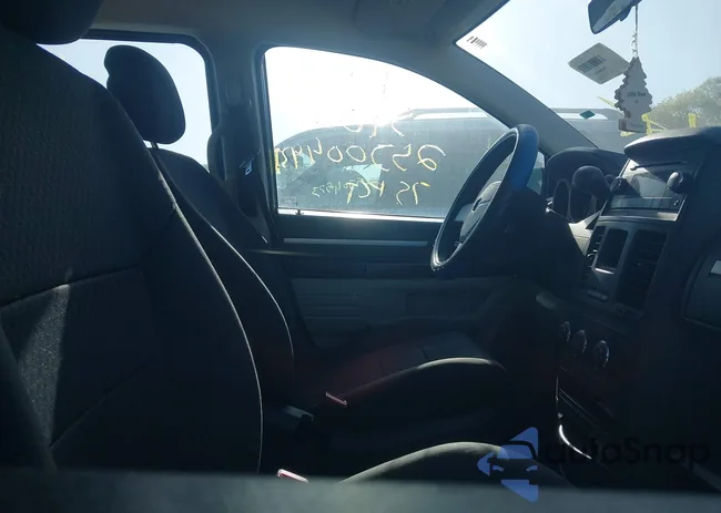 2D4RN4DE7AR389705: 42165124