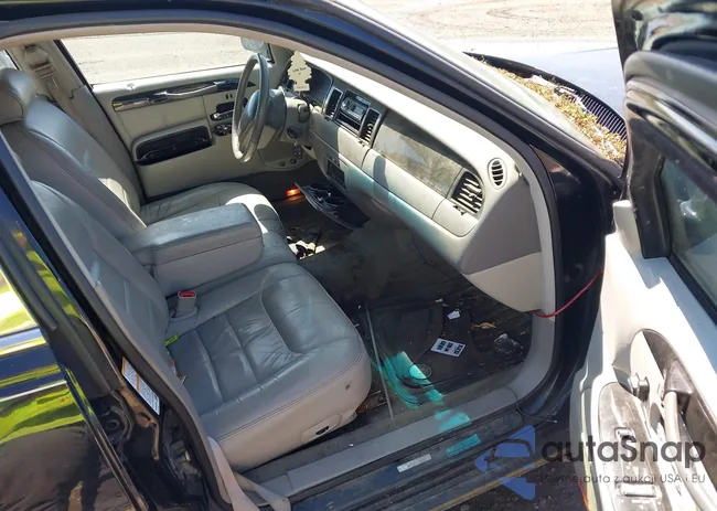 1LNHM82W5XY692755: 42166583