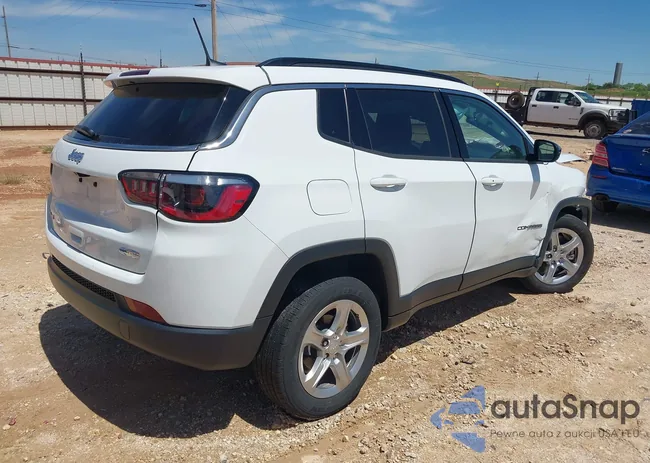 3C4NJDBN4RT604198: 42166302