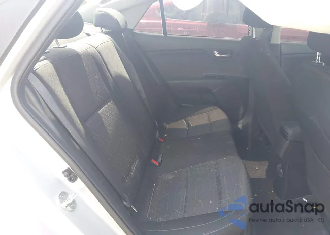 3KPA24ADXPE521123: 42166324