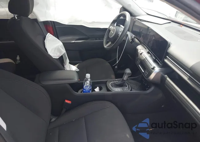 KM8HB3AB2RU080613: 42167724