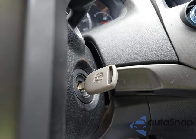 1HGCP26478A084548: 42167744