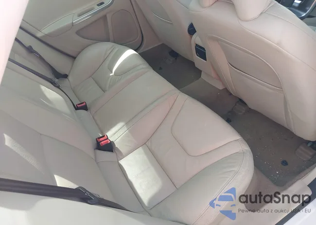 YV1622FS5C2119061: 42167871