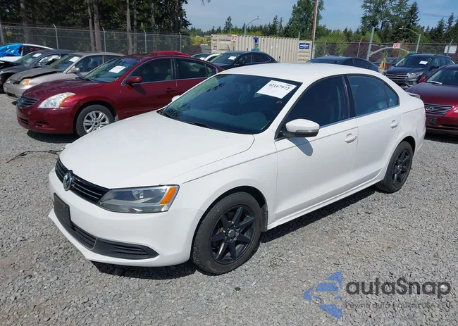 3VWLL7AJXDM388780: 42167972