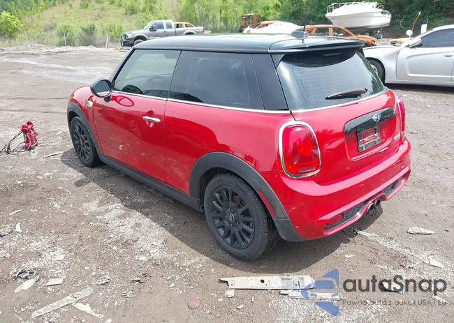 WMWXP7C54F2A34000: 42167991