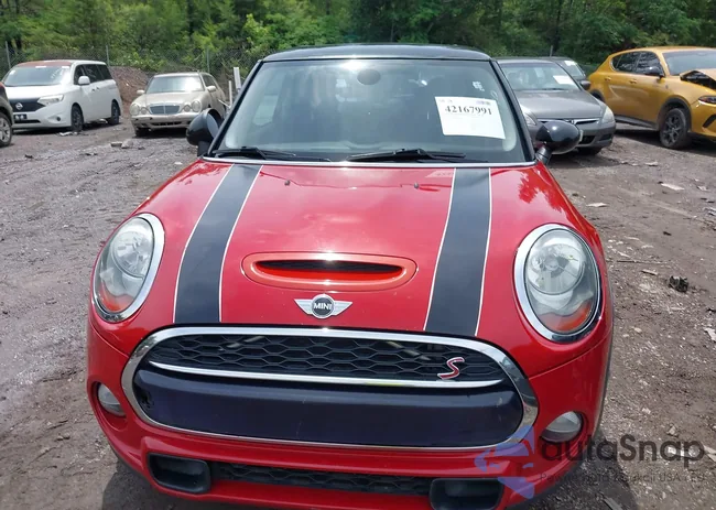 WMWXP7C54F2A34000: 42167991