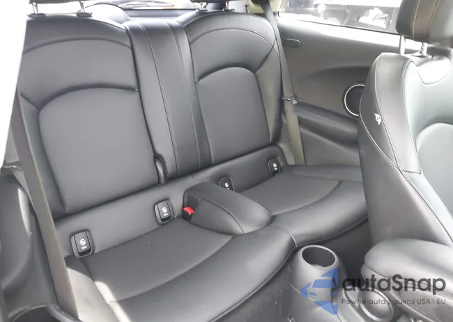 WMWXP7C54F2A34000: 42167991