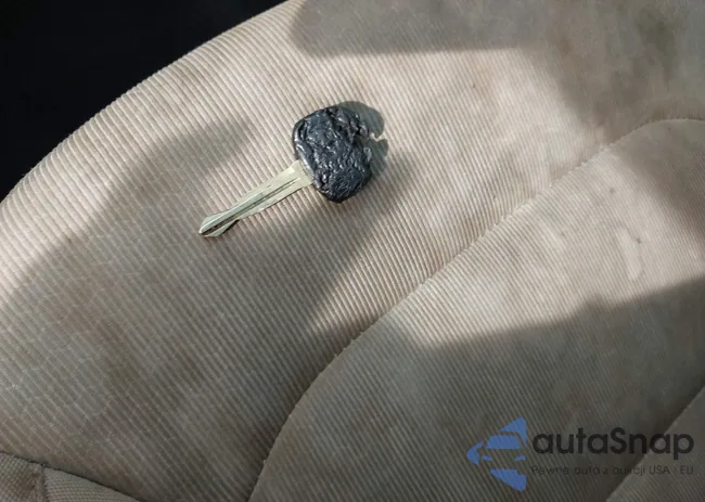 5NPD84LF4JH237810: 42167198