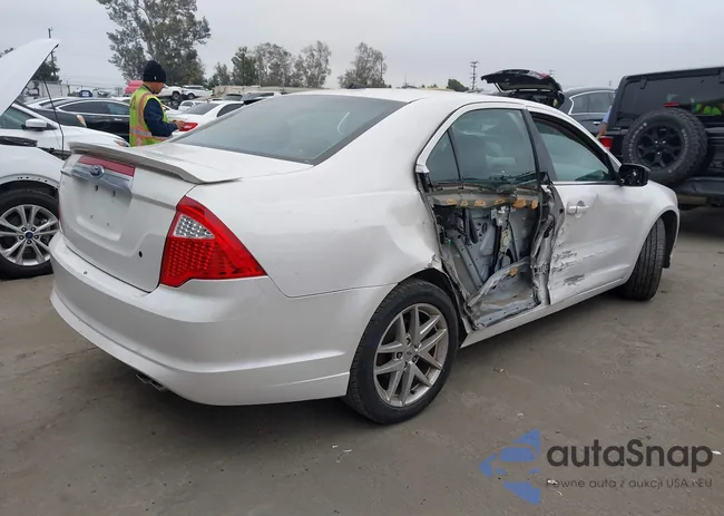 3FAHP0JA9CR107080: 42167256