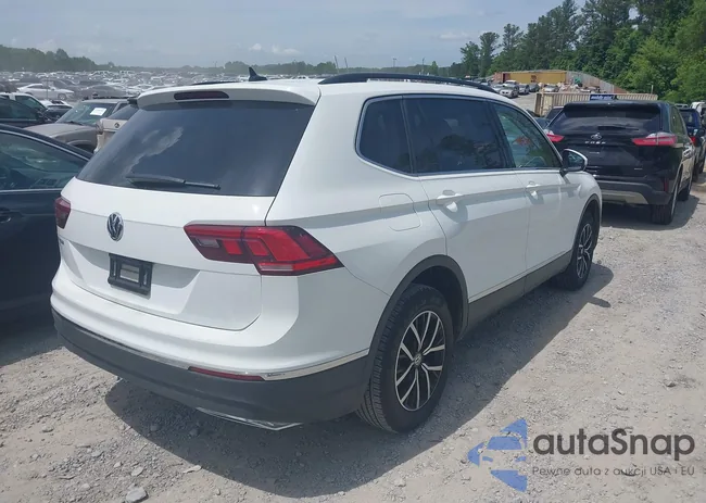 3VV3B7AX0MM104746: 42167260