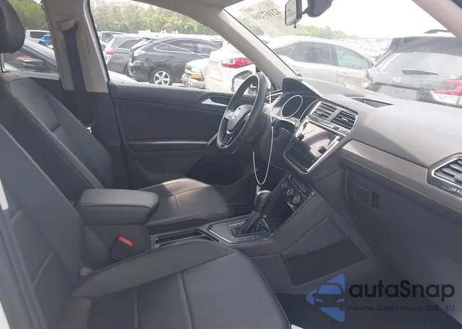 3VV3B7AX0MM104746: 42167260