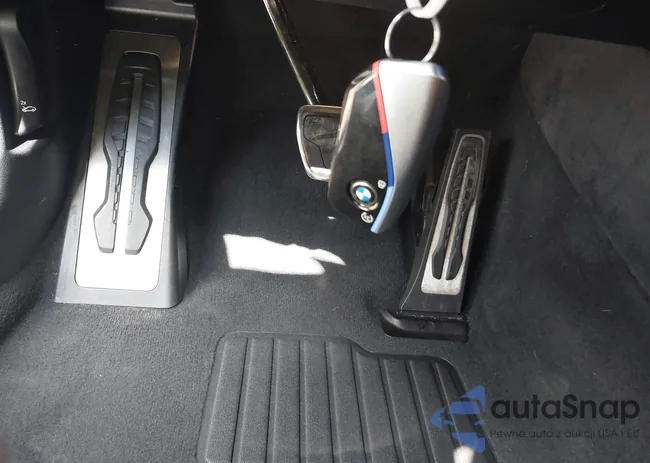 5UX23EU06R9T86258: 42167316