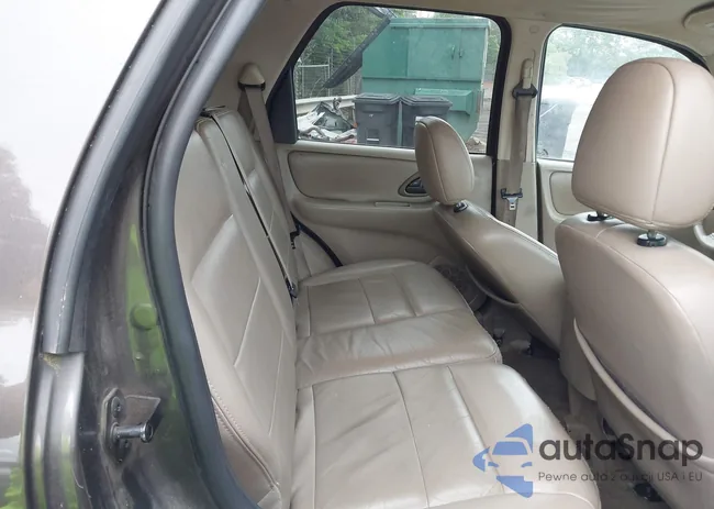 1FMCU03116KB98490: 42168558