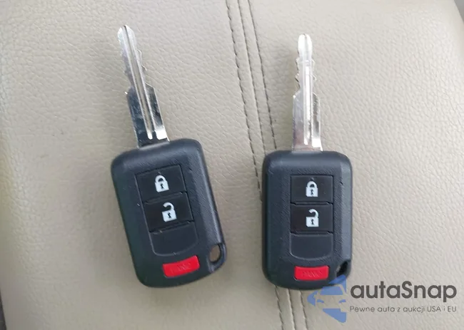 JA4APUAU8MU020966: 42168896