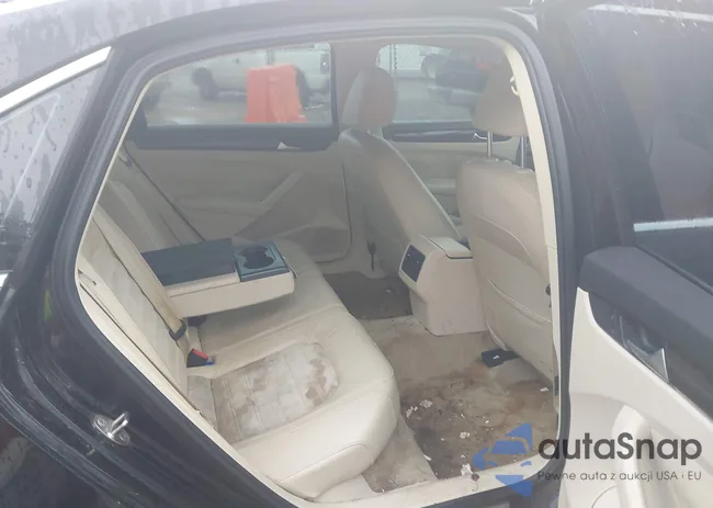 1VWCV7A37FC027734: 42168974