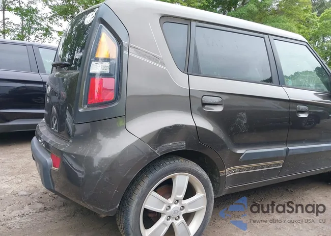 KNDJT2A27A7029267: 42168268