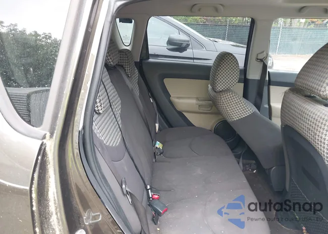 KNDJT2A27A7029267: 42168268