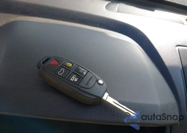 YV4952CZ9D1634158: 42168320