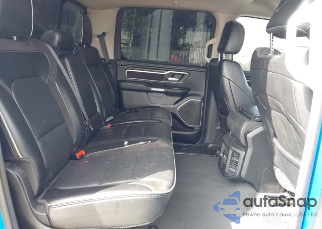 1C6SRFJT0NN352135: 42168467