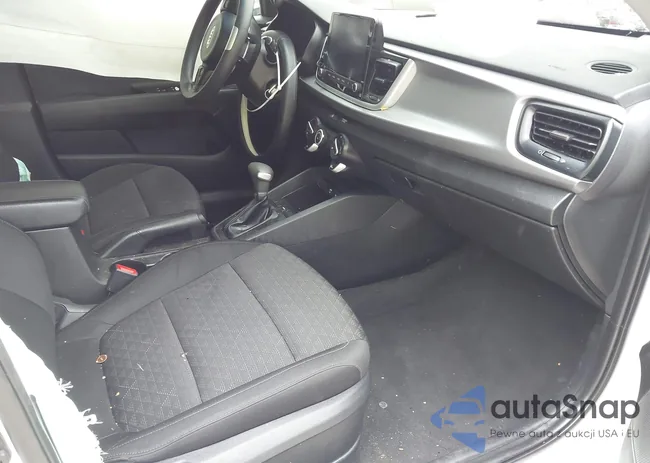 3KPA24AD4ME369433: 42170032