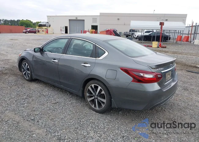 1N4AL3AP5HC284072: 42169224