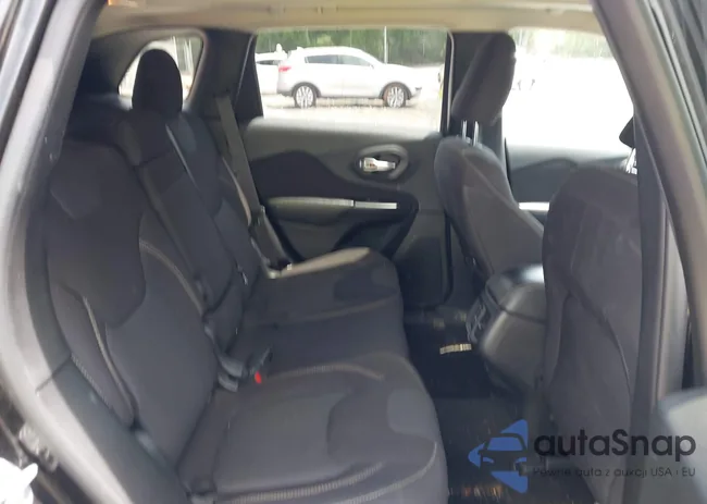 1C4PJMCB7GW117968: 42170762