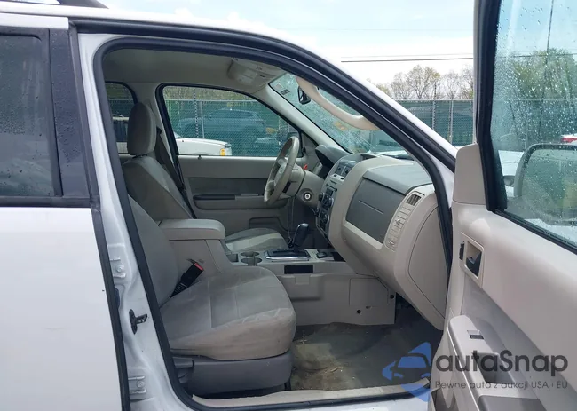 1FMCU5K35BKB92993: 42170795