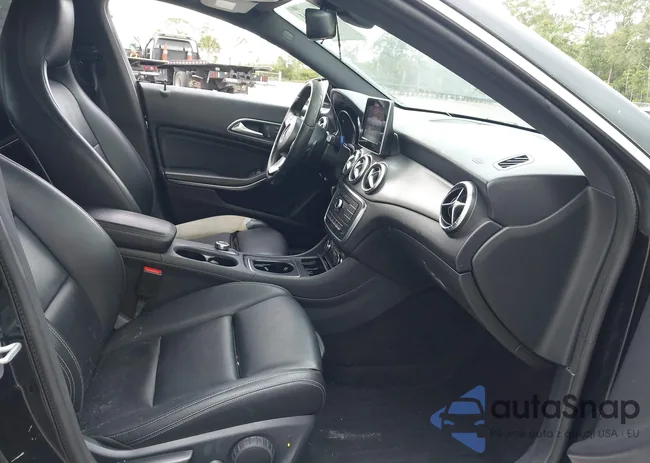 WDDSJ4EB2GN317580: 42170901