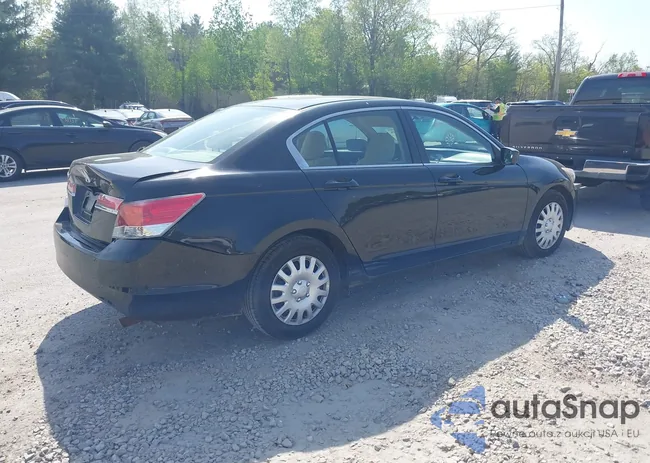 1HGCP2F38CA237258: 42170416