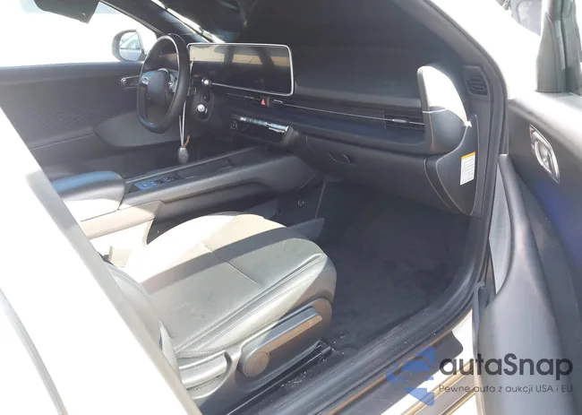 KMHM34AA0PA028579: 42171621