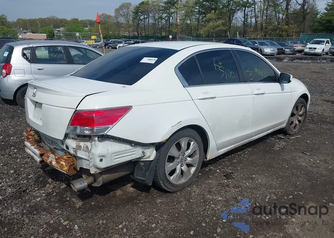 1HGCP2F76AA126112: 42171181