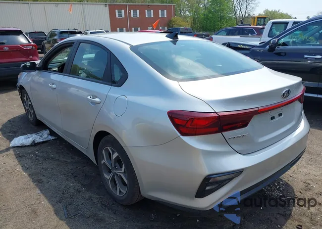 3KPF24AD2ME333097: 42171293