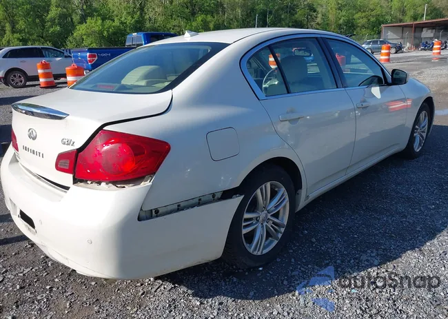 JN1CV6AR1DM762737: 42171354