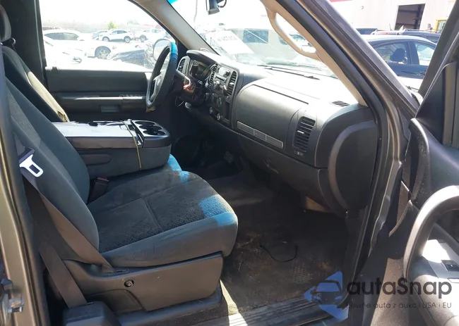 1GTHK29K47E599527: 42172476