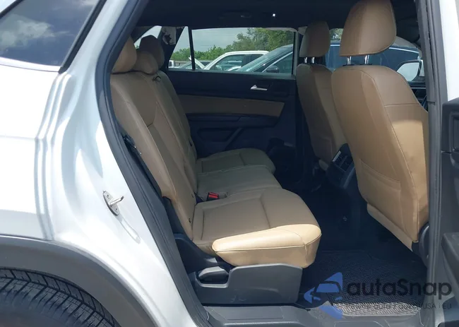 1V2EE2CA0LC229108: 42172882