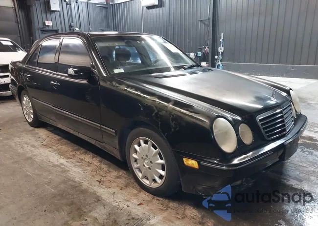 WDBJF65J2YB095098: 42172976