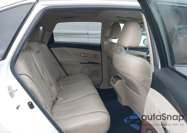 4T3ZK3BB8CU047018: 42173018