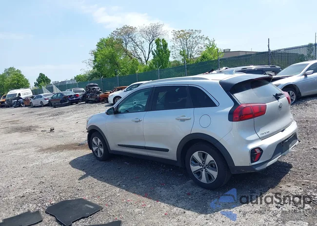 KNDCB3LC0L5360696: 42172101