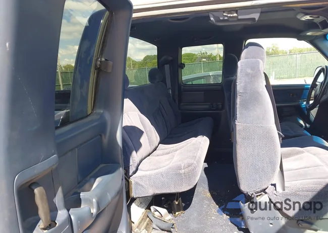 2GCEC19V8X1213987: 42172261