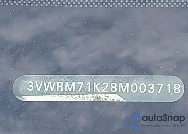 3VWRM71K28M003718: 42173542